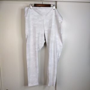 Fabletics Powerhold High Waist Light Gray Camo Leggings Womens Plus Size 2X